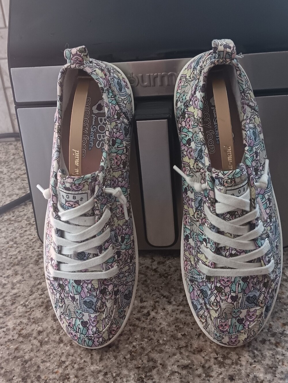 Skechers Womens  BOBS FOR CATS B Cute Cat Knitting Print Sneakers Size 9